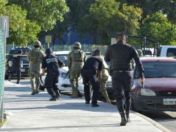 Los edificios públicos atacados se encuentran en la misma zona sobre las avenidas Xcaret y Kabah. EFE /