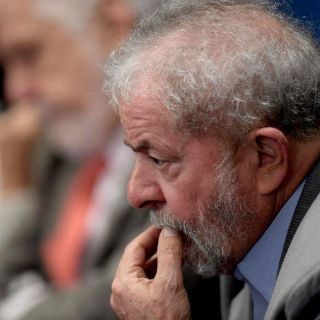 Lula lanzaría en abril su candidatura presidencial en Brasil