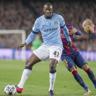 Yaya Touré rechaza oferta millonaria en futbol chino