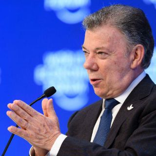 Santos anuncia acuerdo para iniciar diálogo oficial con ELN