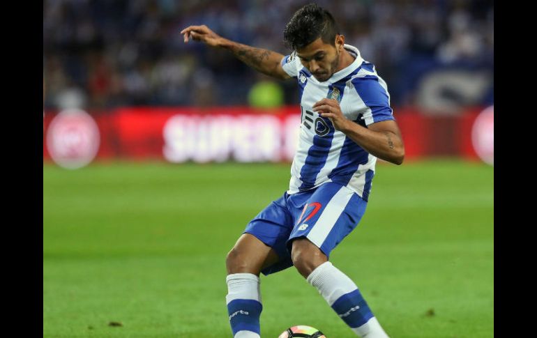 El jugador, quien milita en el Porto, se ha caracterizado a la lo largo de su carrera por protagonizar bellas dianas. TWITTER / @FCPorto