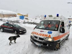El principal problema era, sin embargo, la gran cantidad de nieve caída en los últimos días en el área, que dificultaban los rescates. EFE / C. Lattanzio