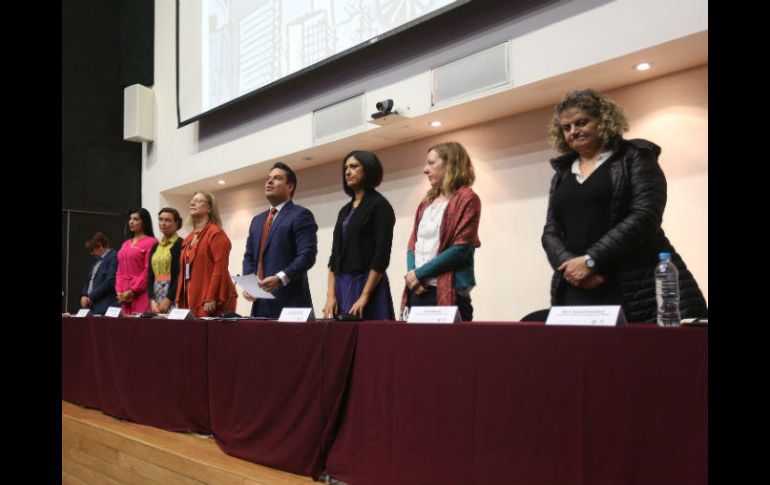 El gobernador se reunió con expertas internacionales durante el foro 'Ciudades vivas, mujeres seguras'. EL INFORMADOR / G. Gallo