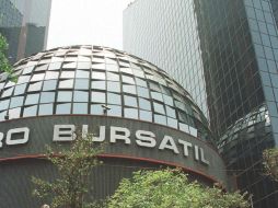 La Bolsa Mexicana de Valores finalizó la jornada con un retroceso de 0.23 por ciento, es decir, 104.63 enteros menos. NTX / ARCHIVO