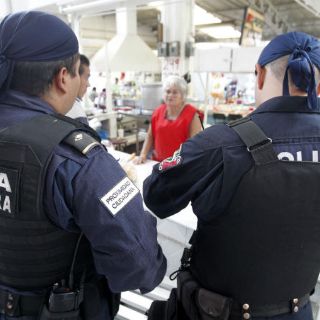 Roban 60 mil pesos a una mujer en Guadalajara