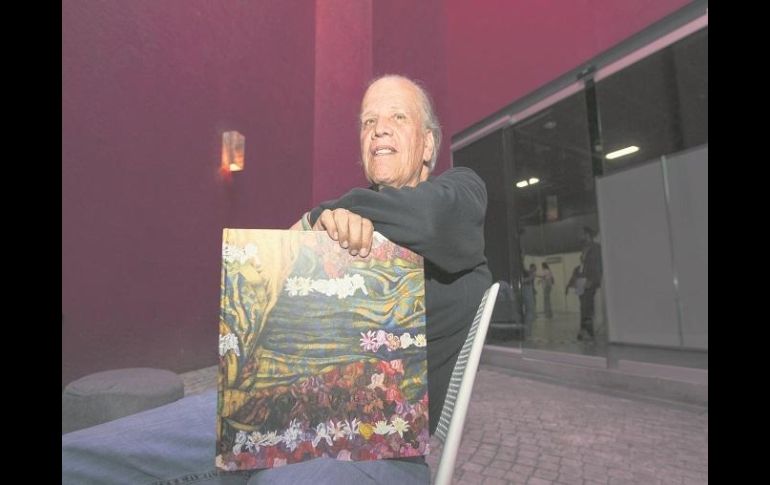 Ismael Vargas. El pintor cuenta en entrevista que lleva 53 años de trayectoria. EL INFORMADOR / P. Franco