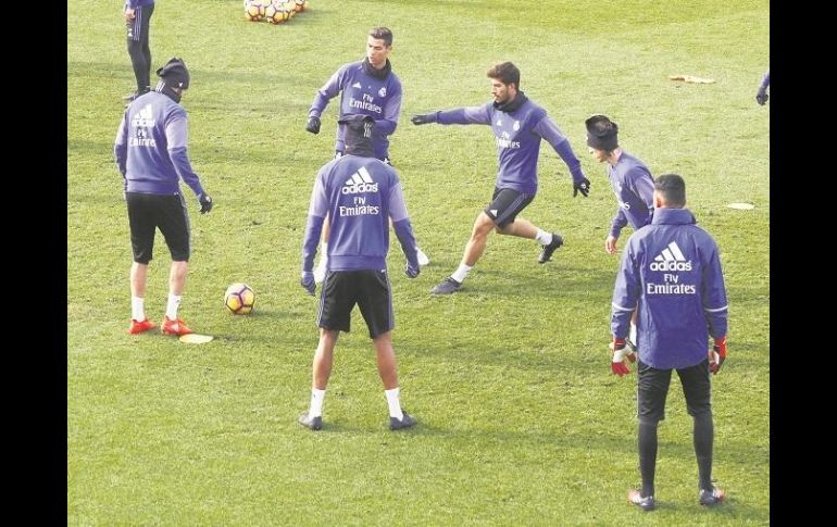 Jornada 19. Los jugadores del Real Madrid se preparan en la Ciudad Deportiva de Valdebebas para enfrentar al Málaga. EFE /