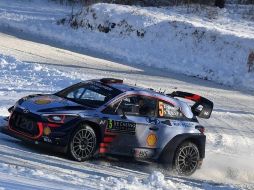El belga Thierry Neuville (Hyundai i20) mantuvo el liderato provisional en el Rally de Montecarlo. AFP / J. Clatot