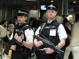 Los informados le solicitaron a los sospechosos que se entregaran, lo que desató el tiroteo. AP / ARCHIVO