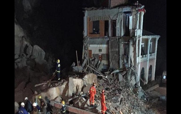 El colapso se produjo alrededor de las 19:30 hora local de este viernes en el condado de Nanzhang. TWITTER / @Unionradionet