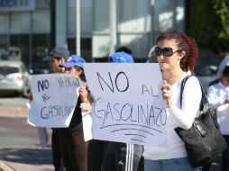Organizaciones sociales y estudiantes marchan en Tuxtla contra de las reformas estructurales y el llamado gasolinazo. EL INFORMADOR / R. Tamayo