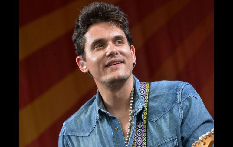 ).- El músico y cantante estadunidense John Mayer, ganador de un Grammy, ofreció un adelanto de lo que será su nueva producción. AFP / ARCHIVO