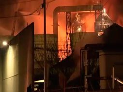El incendio estalló este domingo en una planta petroquímica situada en la ciudad de Arida. YOUTUBE / SankeiNews