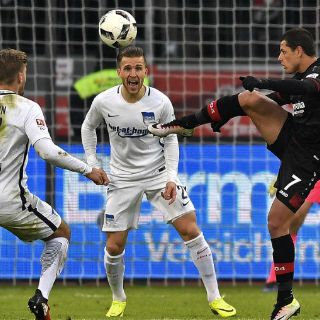 Bayer Leverkusen sorprende al Hertha Berlin