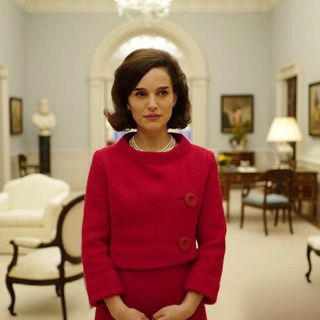 Natalie Portman alaba a Pablo Larraín