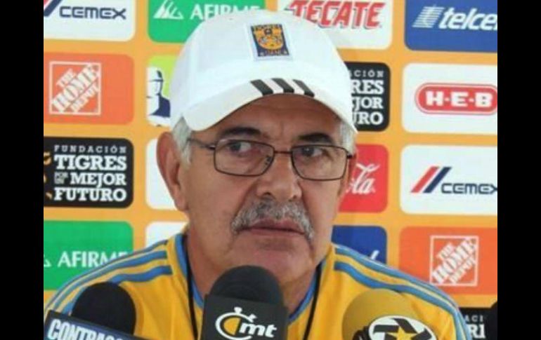 ‘Tuca’ criticó a la Federación Mexicana de Futbol por sus recursos en la formación de silbantes. TWITTER / @TigresOficial