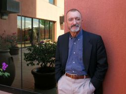 Pérez-Reverte logró el Premio Don Quijote de Periodismo por un artículo sobre la llegada masiva de inmigrantes y refugiados a Europa. AP / ARCHIVO