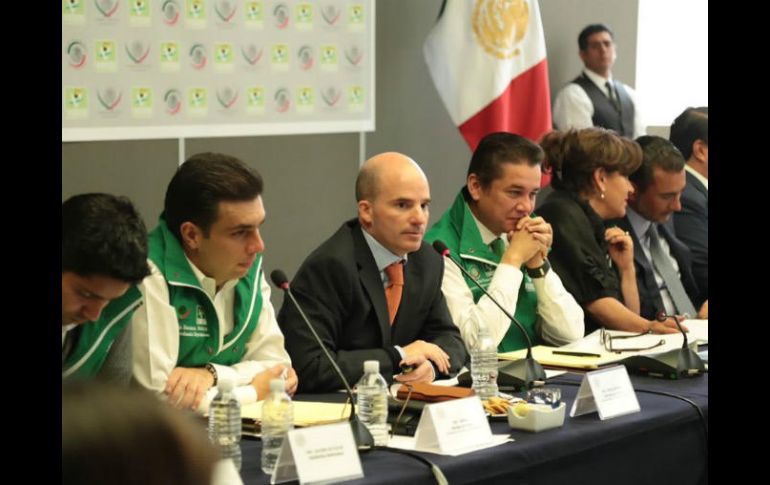 González Anaya, en reunión de trabajo con diputados y senadores del Partido Verde Ecologista de México. TWITTER / @JAGlezAnaya