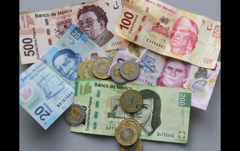 La caída de la moneda nacional frente al dólar es la mayor de las últimas tres Administraciones presidenciales. EL INFORMADOR / ARCHIVO
