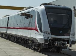 Cada tren compuesto por tres coches, tiene una longitud de 53 metros y capacidad de 700 pasajeros. EL INFORMADOR / F. Atilano