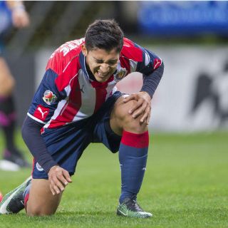 Chivas sufrió con Atlante y empató 1-1