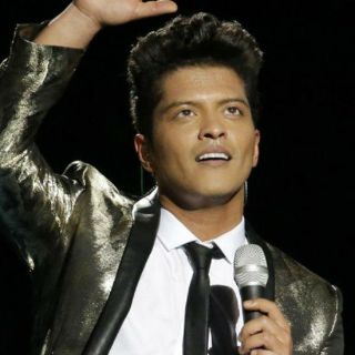 Bruno Mars actuará en la próxima entrega de los Grammy