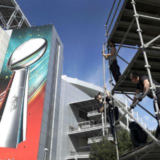 Inician traslado de trofeo Vince Lombardi de la NFL rumbo a Houston