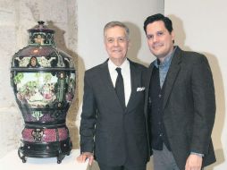 Jesús Guerrero Santos con su hijo Pablo.  /