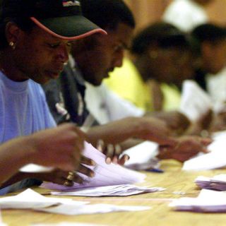 Diputados somalíes celebrarán elecciones el 8 de febrero