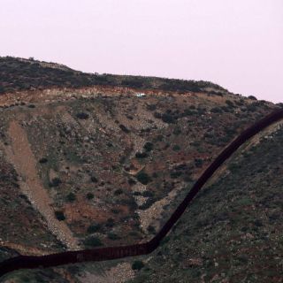 Objetivo de muro no concuerda con realidad: The New York Times