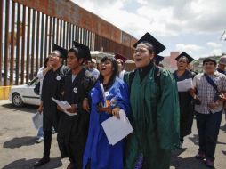 Jóvenes mexicanos deportados de EU participaron en 2013 en protestas para pedir su reingreso. AP / Archivo