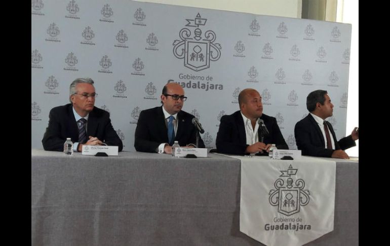 El presidente municipal, las fracciones de MC, PRI, PAN y del Verde Ecologista revisarán propuestas y medidas de austeridad. TWITTER / @GuadalajaraGob