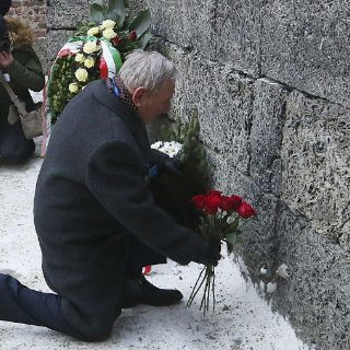 Sobrevivientes de Auschwitz conmemoran su liberación