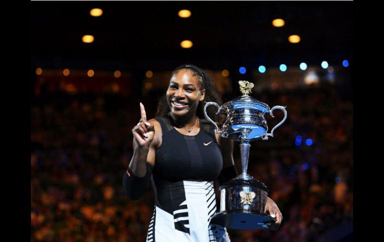 Serena Williams también recuperó el primer puesto de la clasificación mundial. EFE / L. Coch