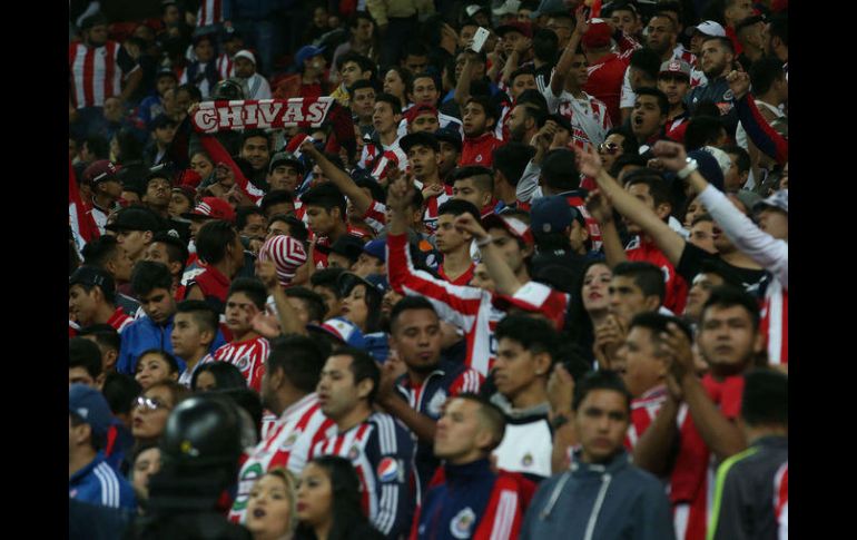 Las taquillas en el estadio queretano presentan la leyenda 'Boletos agotados', cuyos pases son en su mayoría de 'chivistas'. EL INFORMADOR / ARCHIVO