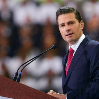 Peña Nieto se suma a iniciativa para portar bandera en redes