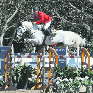 Arturo Parada domina en la última jornada