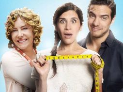 'El tamaño sí importa' es protagonizada por Ximena Ayala y Vadhir Derbez. ESPECIAL / www.pictaram.com