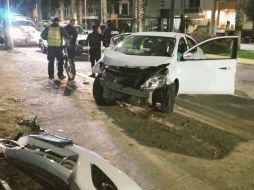 El chofer del auto, presuntamente se encontraba bajo los influjos del alcohol, dijo la corporación policial. ESPECIAL /