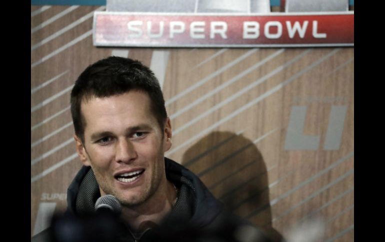 Tom Brady dice que disputar un partido en México sería grandioso:  ''Creo que tener una oportunidad será una gran experiencia''. AP / C. Riedel