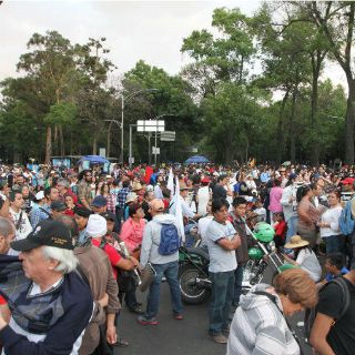 Bloquean paso de campesinos a embajada de EU