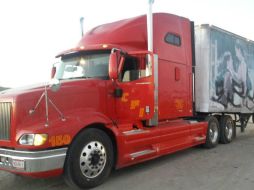 En el tractocamión fue localizado un inhibidor portátil de señales de radio. ESPECIAL / Policía Federal