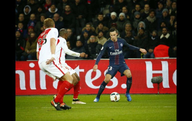 Julian Draxler pasa a formar parte de las filas del Paris Saint Germain. TWITTER / @PSG_inside