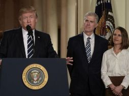 ‘Será un juez increíble para la Suprema Corte tan pronto sea confirmado por el Senado’, apuntó Trump. AFP / B. Smialowski