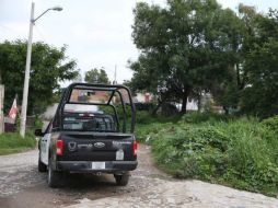 Vecinos que pasaban por el lugar notaron que del interior del vehículo salía sangre, por lo que alertaron a la Policía. EL INFORMADOR / ARCHIVO