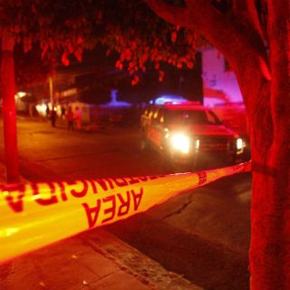 Suman ocho cuerpos los hallados en camioneta en Veracruz