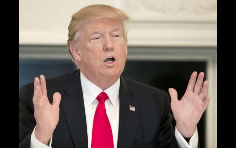 En la víspera, el presidente de EU pidió ‘orar’ para que suba el rating del show de  Schwarzenegger. EFE / M. Reynolds