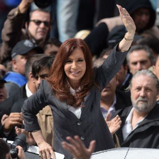 Citan a declarar a Cristina Fernández por lavado de dinero