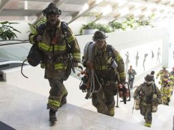 Protección Civil y Bomberos de Zapopan informó que comenzó el protocolo de verificación de inmuebles luego del temblor. NTX / ARCHIVO