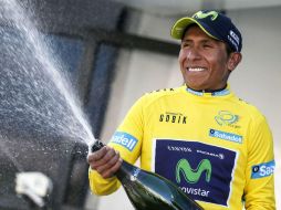 El colombiano, que sucede en el palmarés al holandés Wouts Poels, apunta al doblete Giro-Tour. EFE / M. Bruque